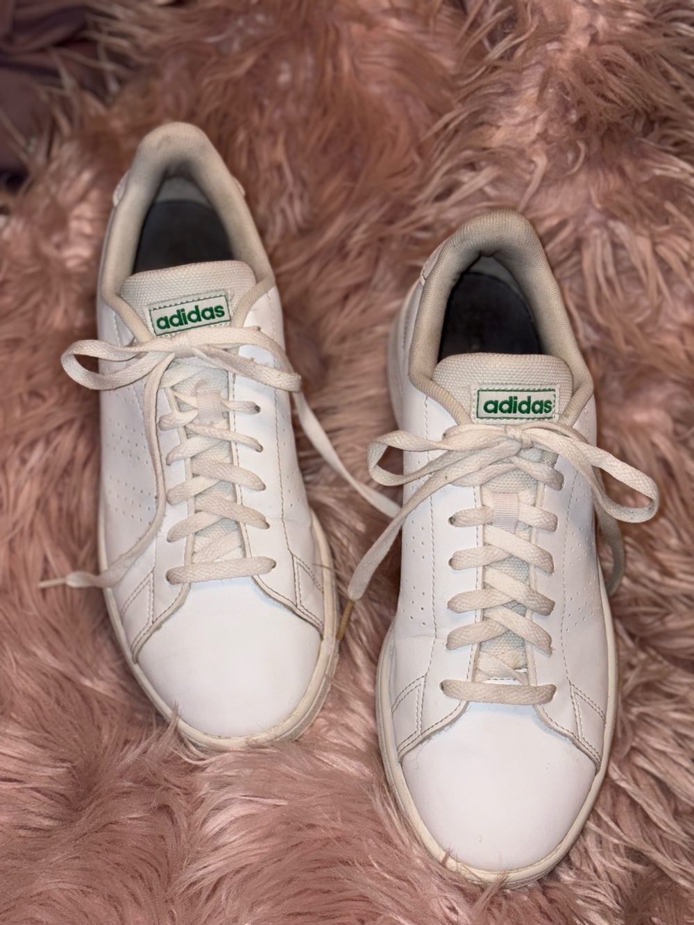 👟 Adidas Advantage White & Green Casual Sneakers - Size 9
